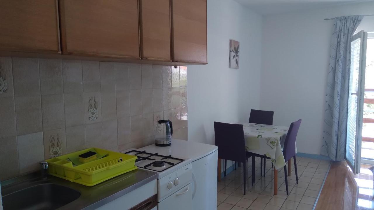 Apartmani "Lorenzo" Новалья Экстерьер фото